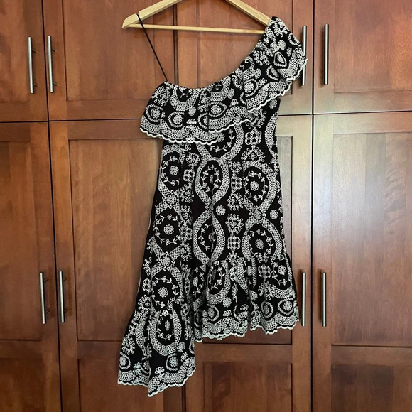LoveShackFancy Pamela Dress One Shoulder Eyelet Lace Black Tan Size Small - Picture 7 of 11